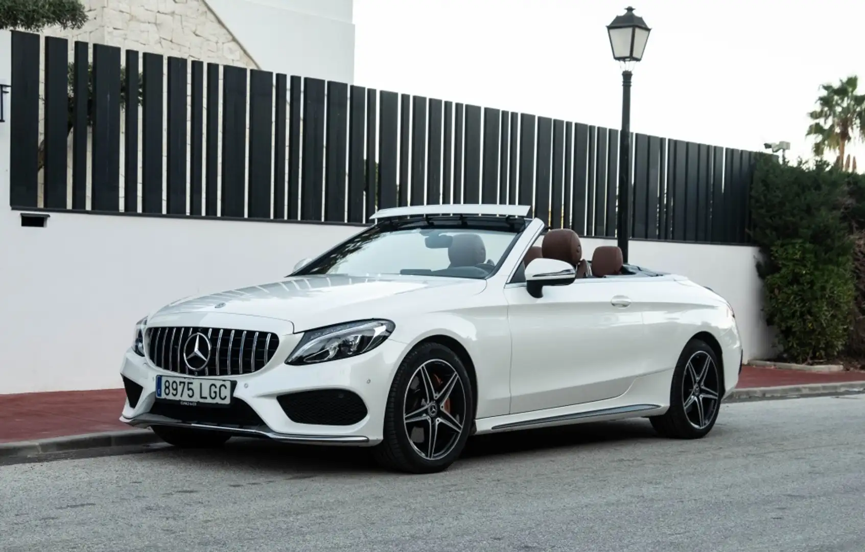 Mercedes-Benz-C250-01